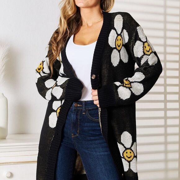 Black and White Floral Sunflower Long Length Baggy Cardigan Sweater sz Medium - Picture 7 of 9